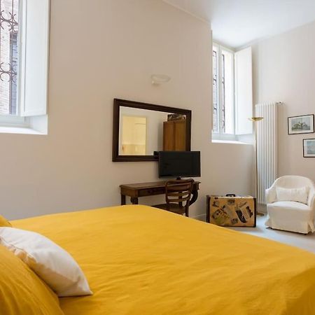 Palazzo Sabbioni Appartamento Lusso Due Camere Soggiorno Cucina Ferrara Buitenkant foto
